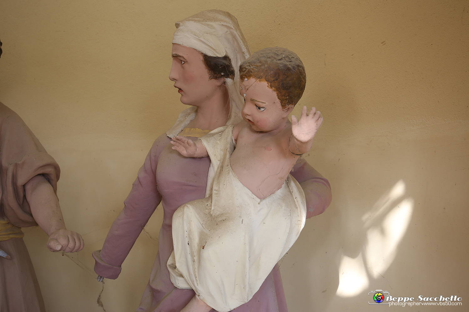 VBS_6701 - I Piloni della Via Crucis del Sacro Monte di Montà d'Alba.jpg